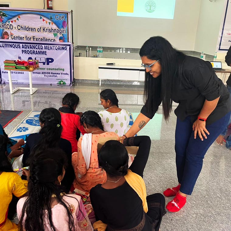 Volunteers from Meiporul Chennai Foundation Trust participating in community service activities